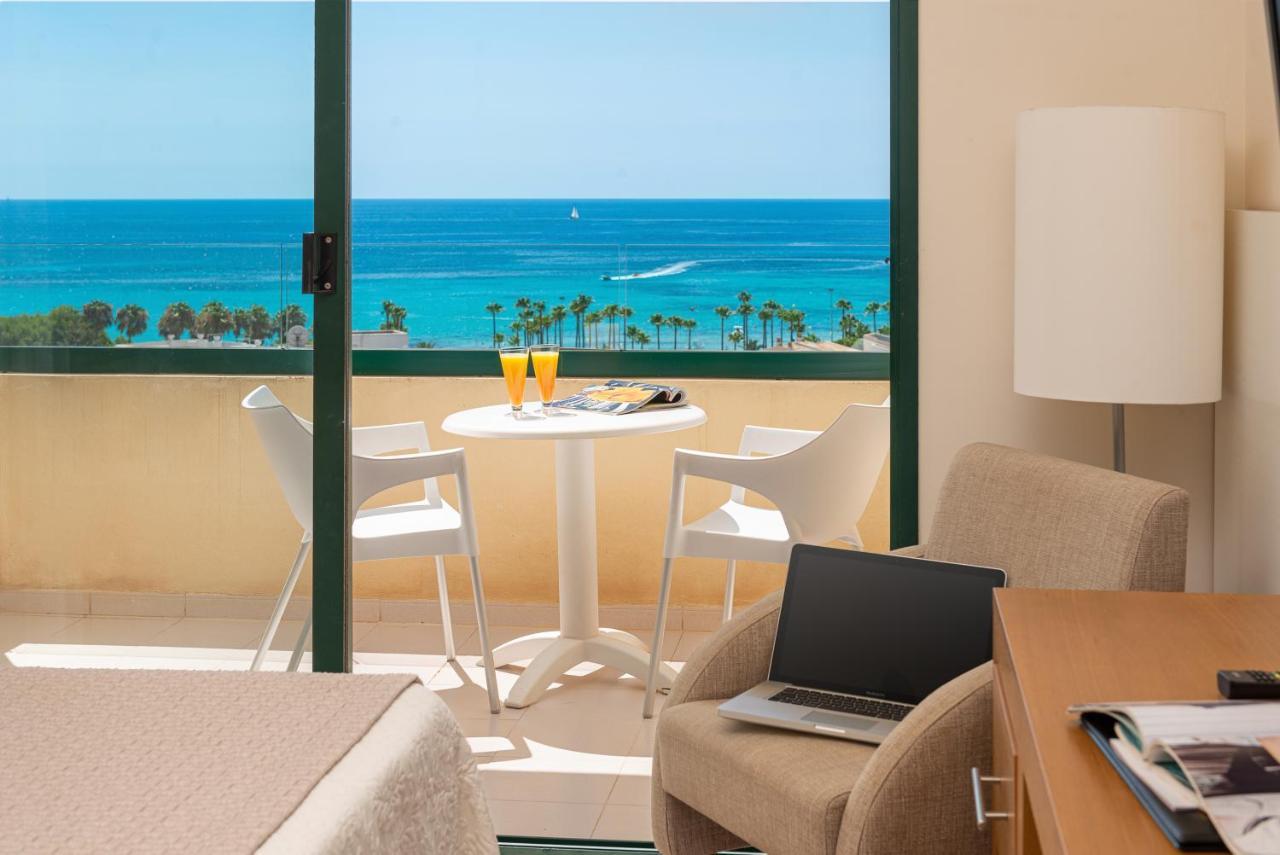 Camera Doppia con Letti Singoli con Balcone e Vista Mare